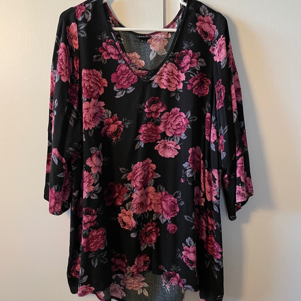 Torrid Women's Rayon Light Knit Quarter Sleeve Rose Blouse